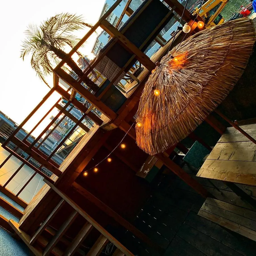 Hostel Chillax أوساكا